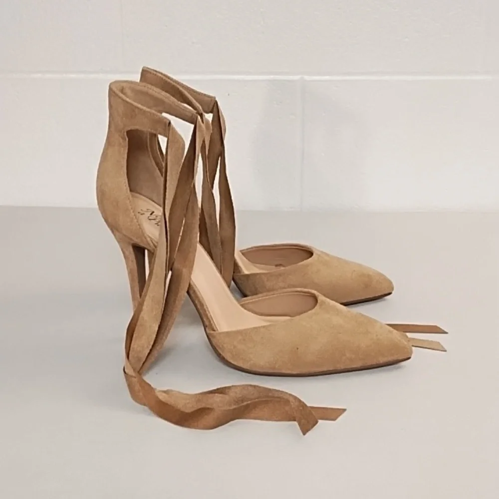 Not Just A Pump 7 Vegan Tan Suede High Heel Ankle Tie Boho Dress Shoe Jean Shoe